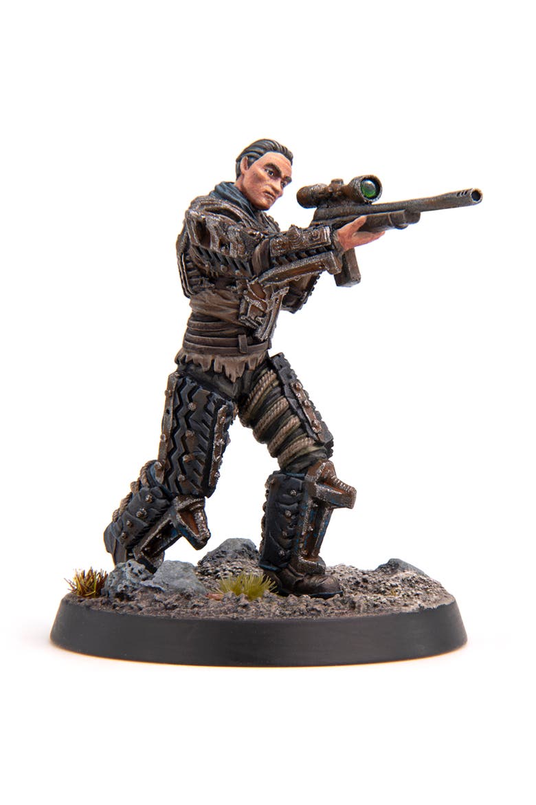 3 Resin Figures & Bases, Alternate, color, Multicolored