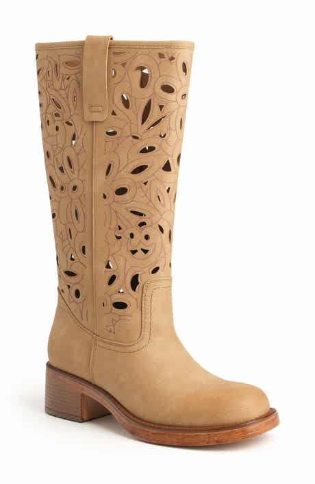NEW YORK AND COMPANY Curtis Cutout Boot
