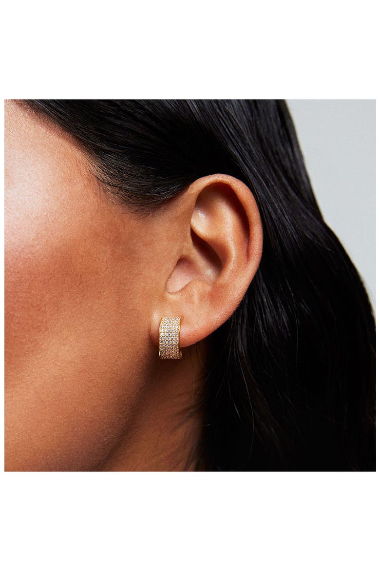 Petit Pavé Thick Huggie Earrings, Alternate, color, WHITE TOPAZ/ GOLD
