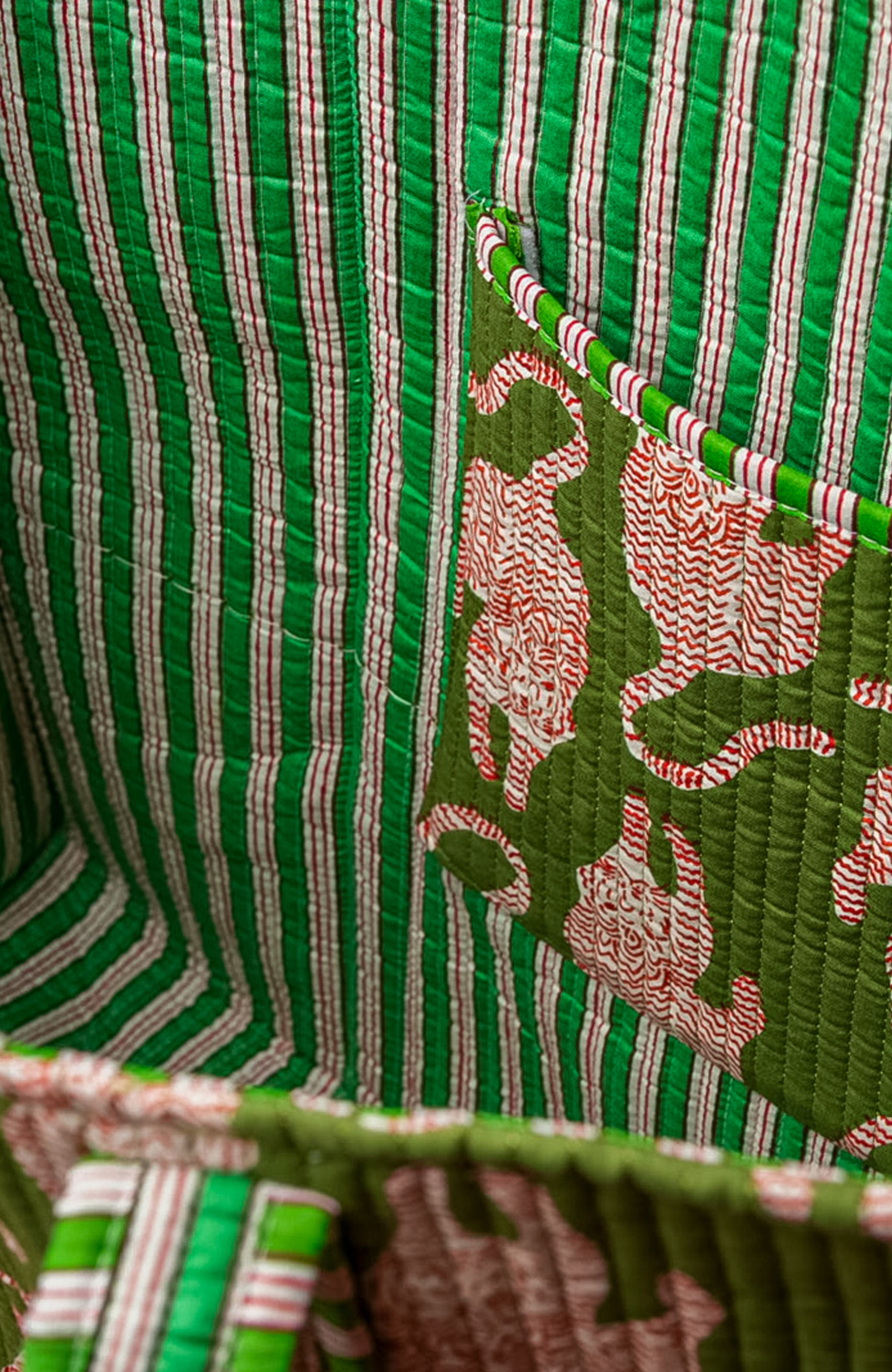 Verve Culture Quilted Feline Tote, Alternate, color, Green