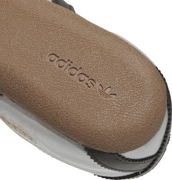 Gender Inclusive Made in USA 990v6 Sneaker