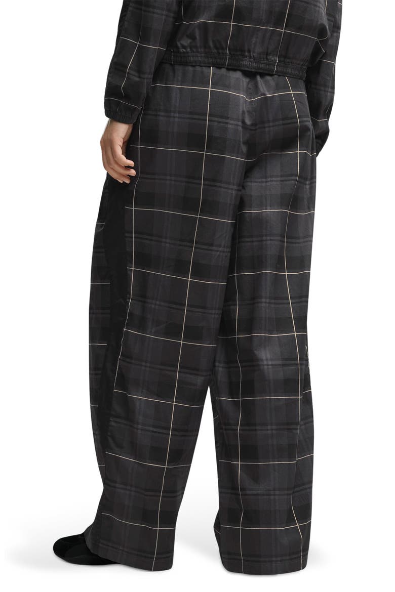 T7 Relaxed Tartan Woven Pants, Alternate, color, PUMA BLACK