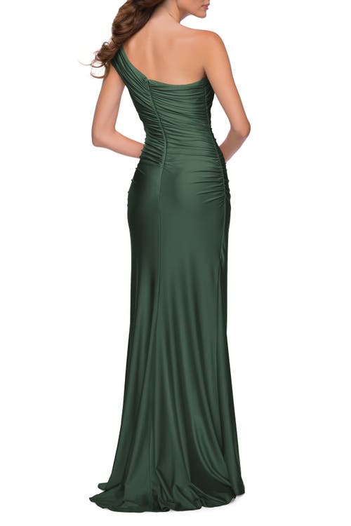 La Femme One Shoulder Shiny Ruched Jersey Gown In Emerald