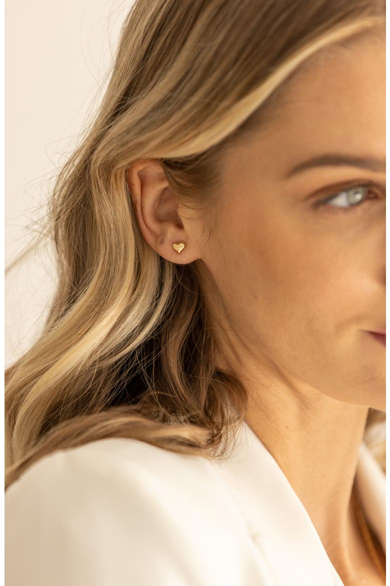 Heart Stud Earrings, Alternate, color, GOLD