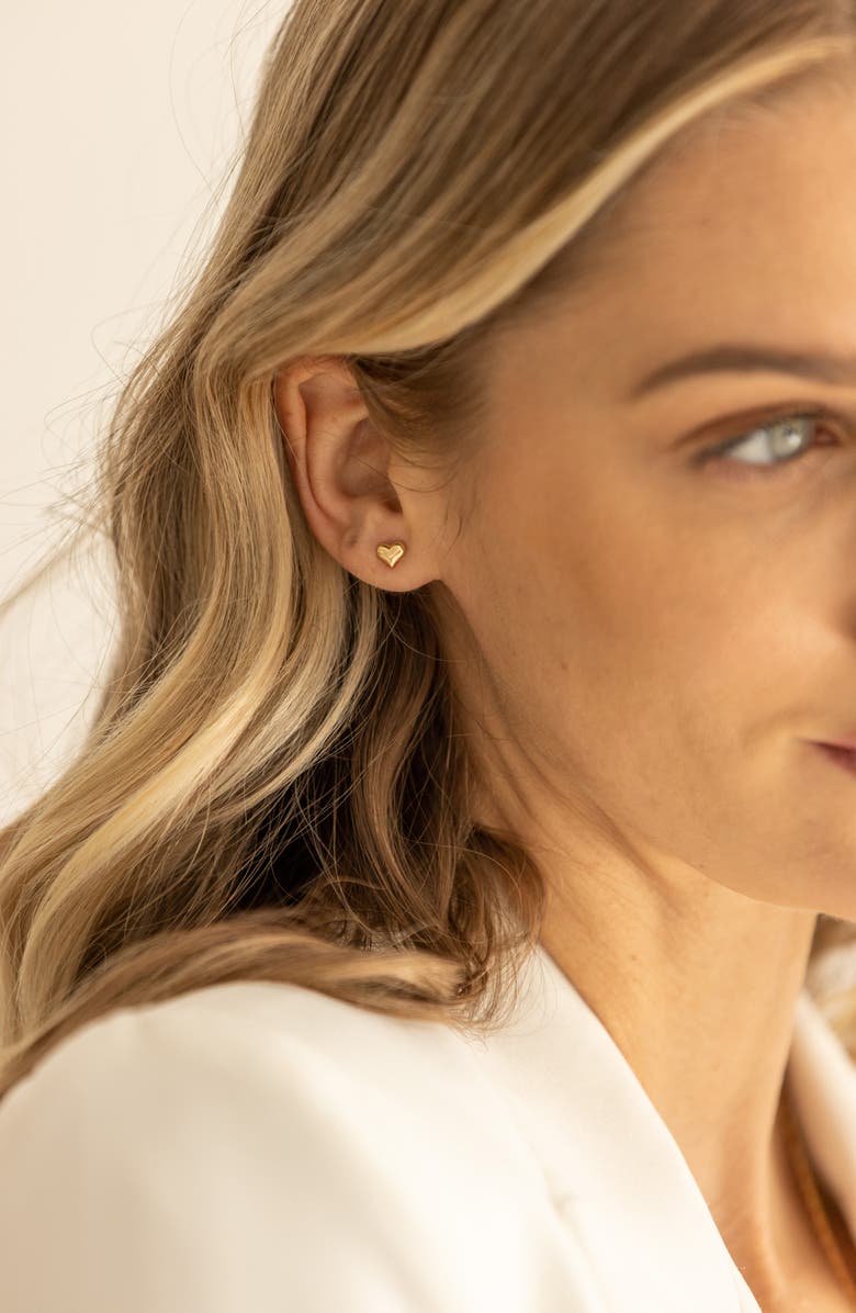 Set & Stones Heart Stud Earrings, Alternate, color, Gold