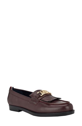 Tommy Hilfiger Merise Kiltie Loafer In Dark Red