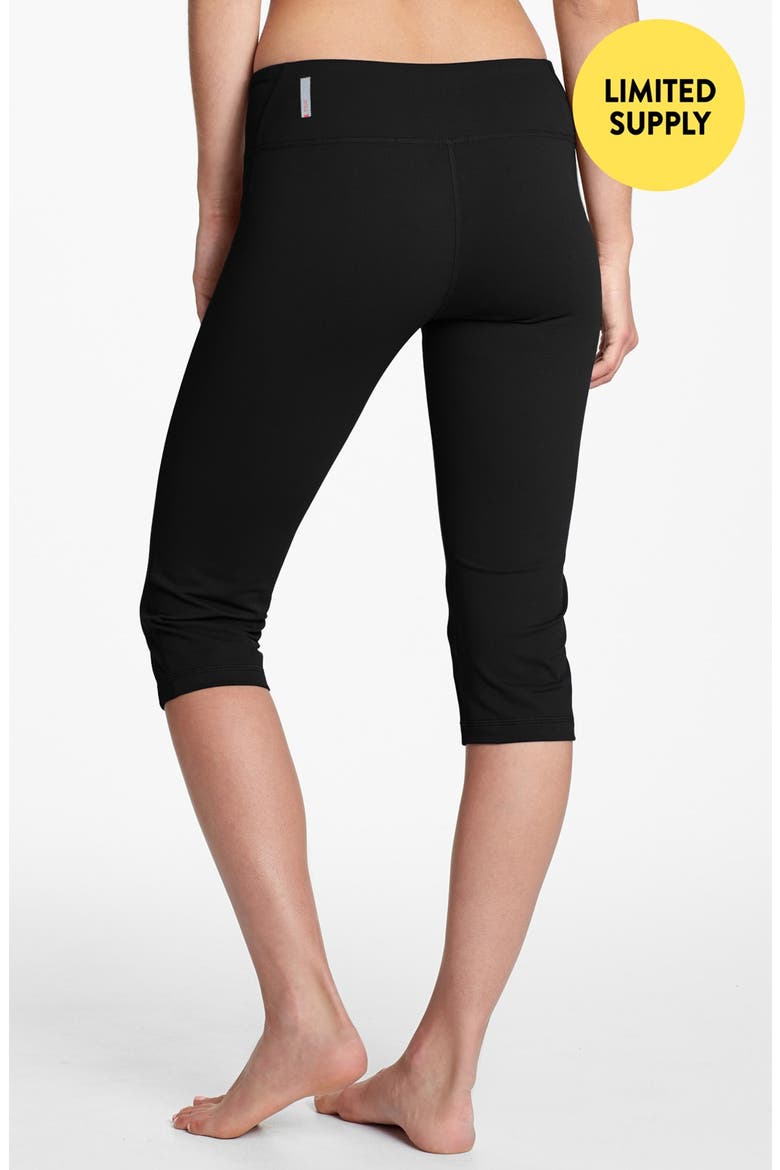 'Live In' Capris, Alternate, color, BLACK