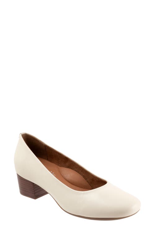 Softwalk ® Lynn Pump
