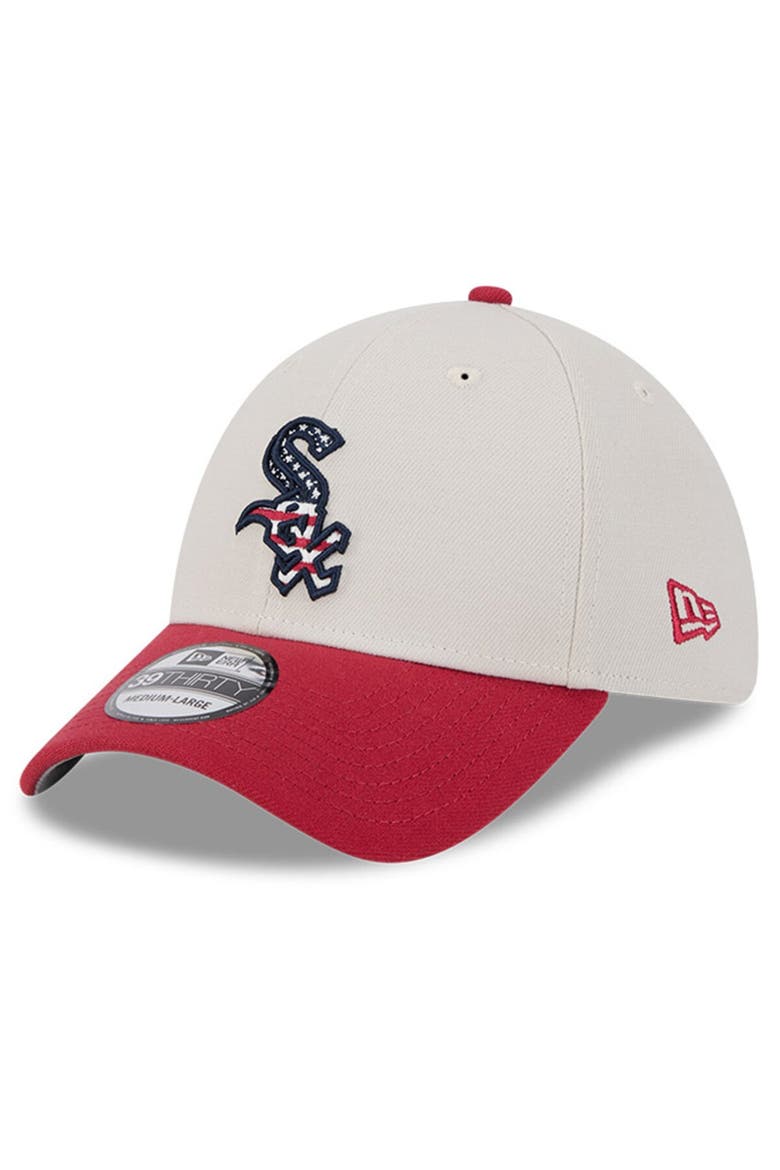 Men's New Era  Khaki/Red Chicago White Sox 2024 Fourth of July 39THIRTY Flex Hat, Alternate, color, Khaki