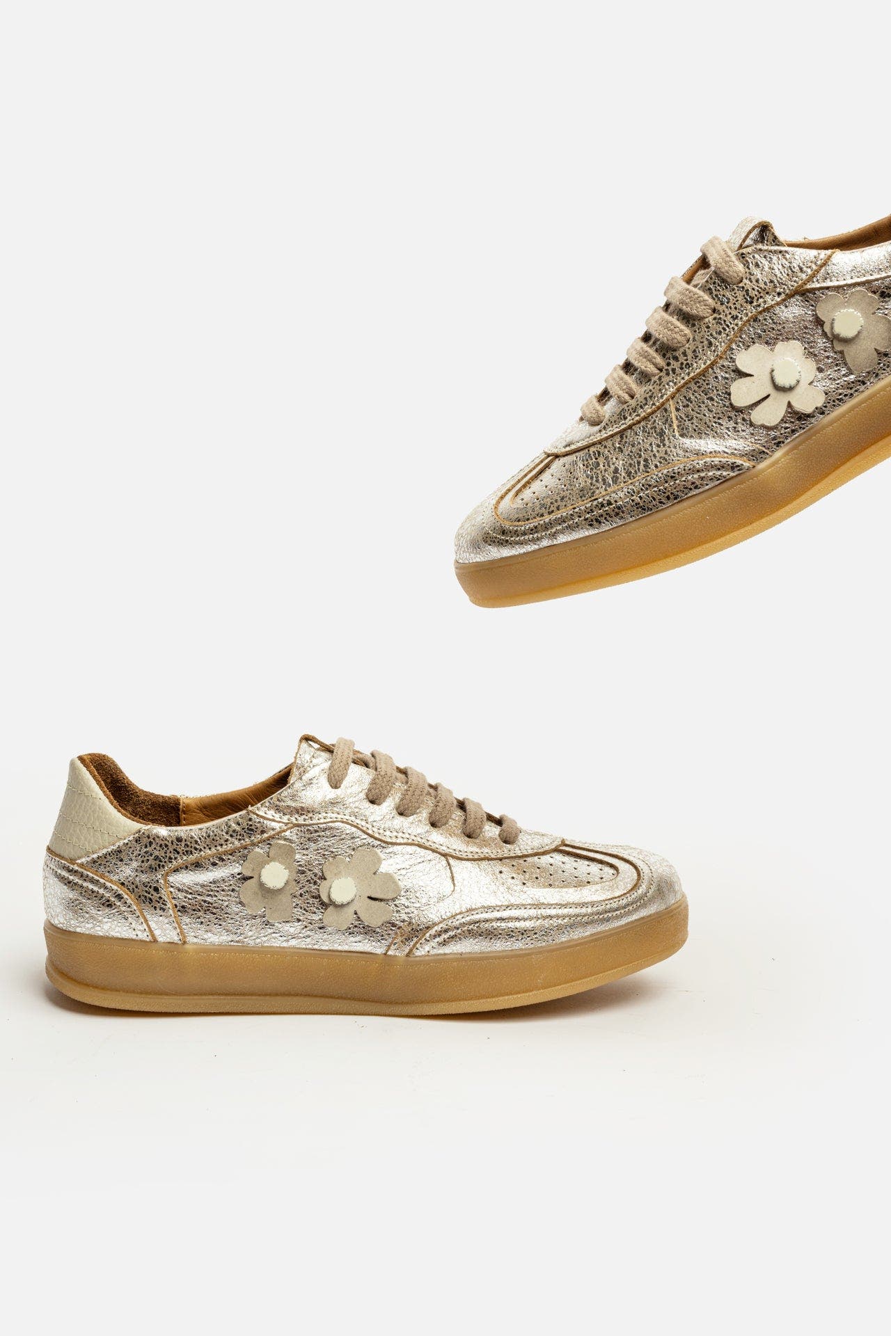 Big Flower Trouble Sneaker, Alternate, color, White