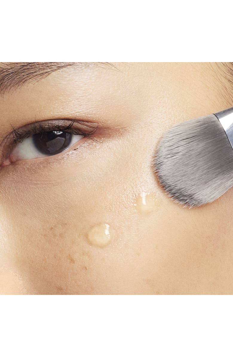 The Vital Sap Hydrating & Brightening Essence