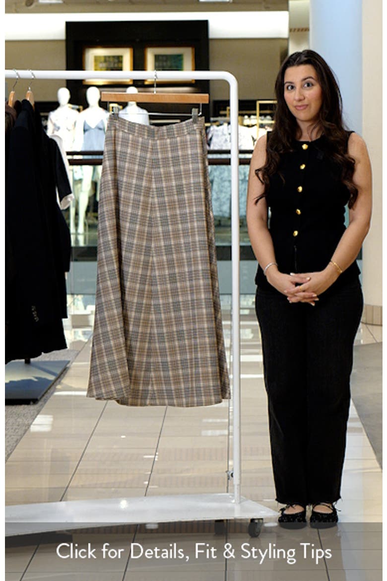 Peony Plaid Flare Skirt video