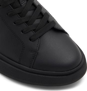 Magnus Sneaker