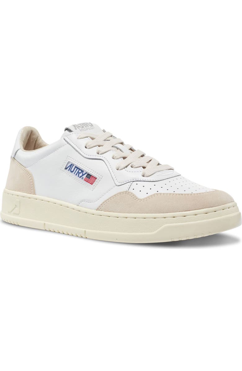 AUTRY Medalist Low Sneaker, Main, color, White W/ White