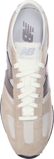 Gender Neutral 471 Sneaker
