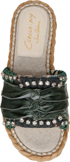Wyatt Slide Sandal