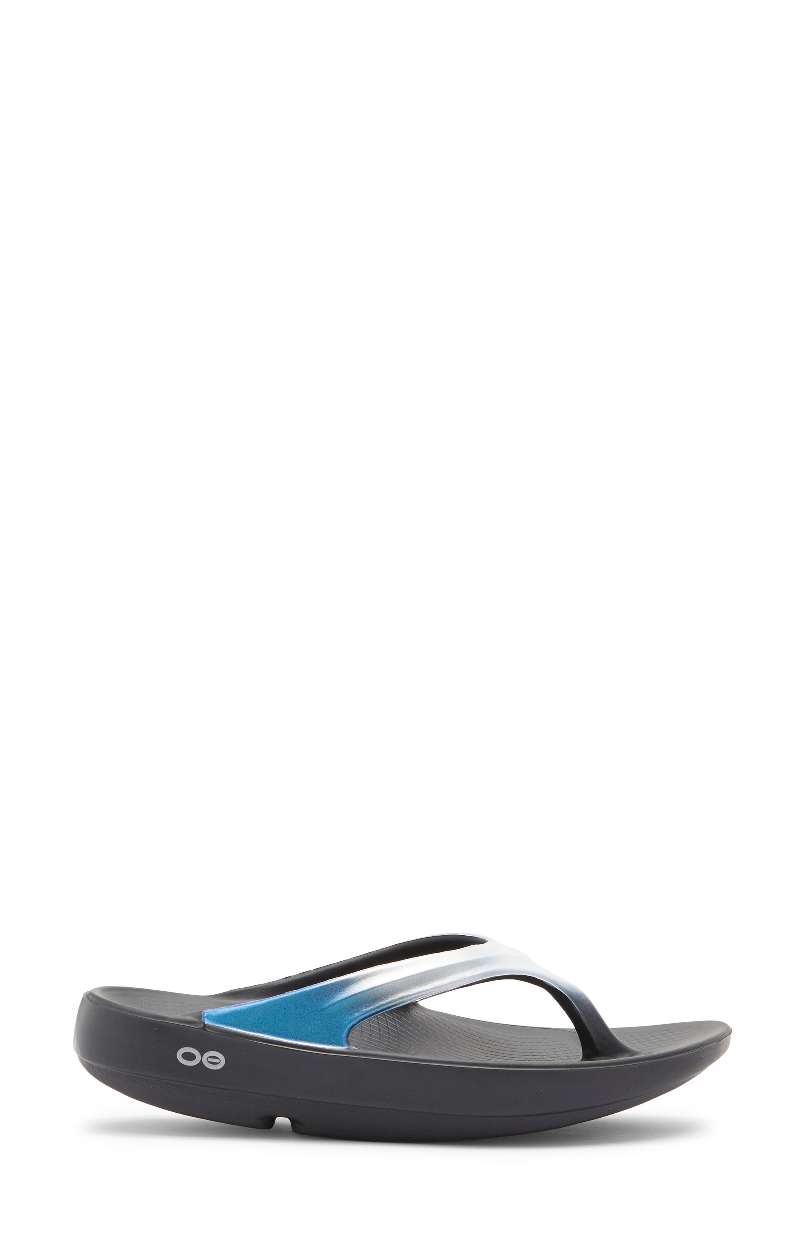 Oofos Oolala Luxe Flip Flop Sandal, Alternate, color, Black/ Frost