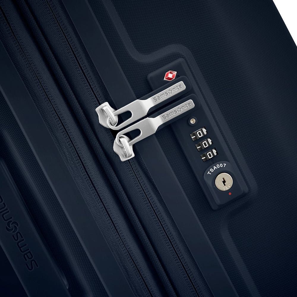 Samsonite Outline Pro Medium Spinner, Alternate, color, Midnight Blue