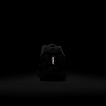 Air Pegasus 2005 Sneaker