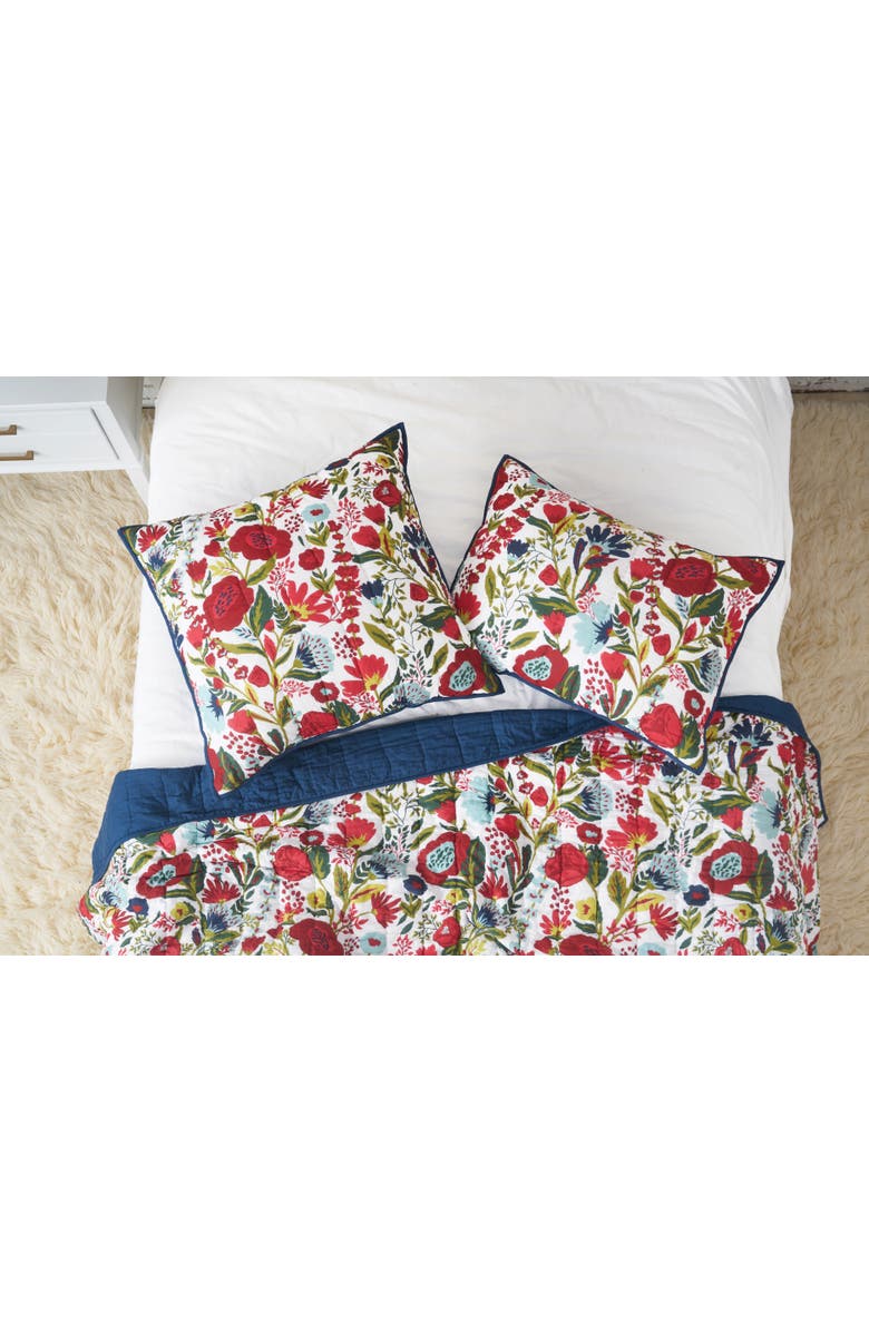 C&F Home Bella Winter Bedding Single Quilt, Alternate, color, 