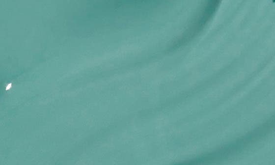selected GREEN