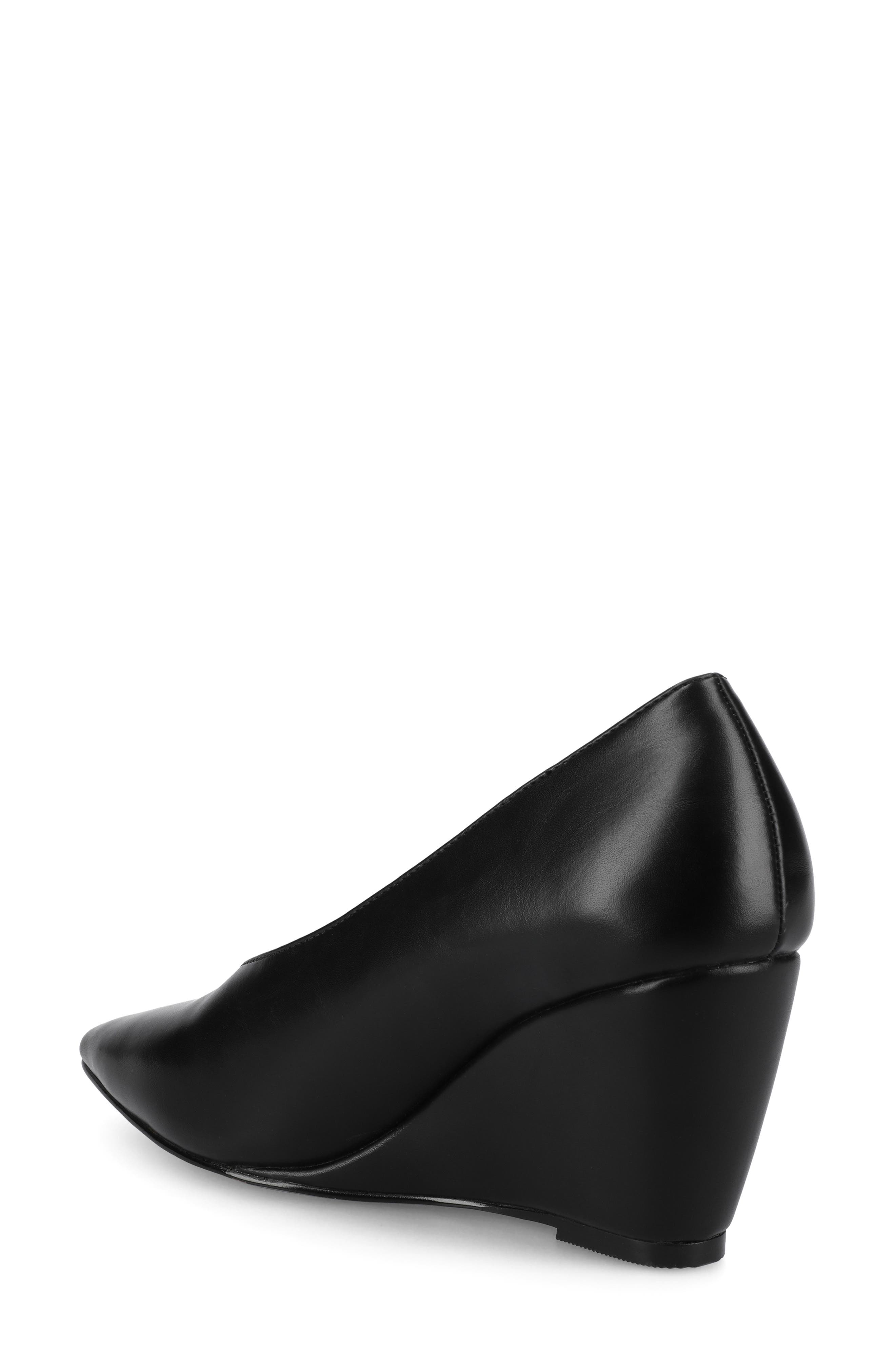 Journee Collection Danika Pointed Toe Pump, Alternate, color, Black