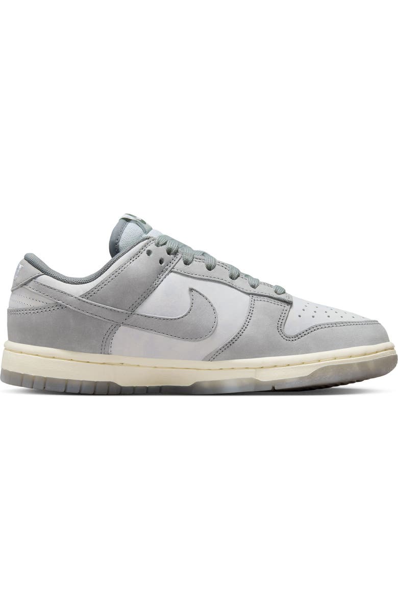 Nike Dunk Low Sneaker, Alternate, color,