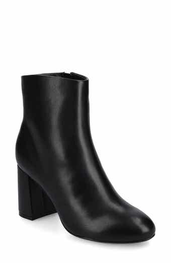 Journee Collection Kit Ankle Boot