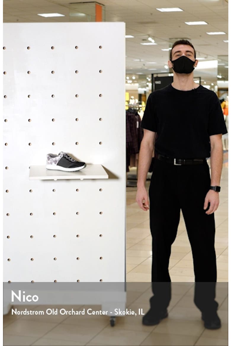 Jaunt Knit Sneaker video