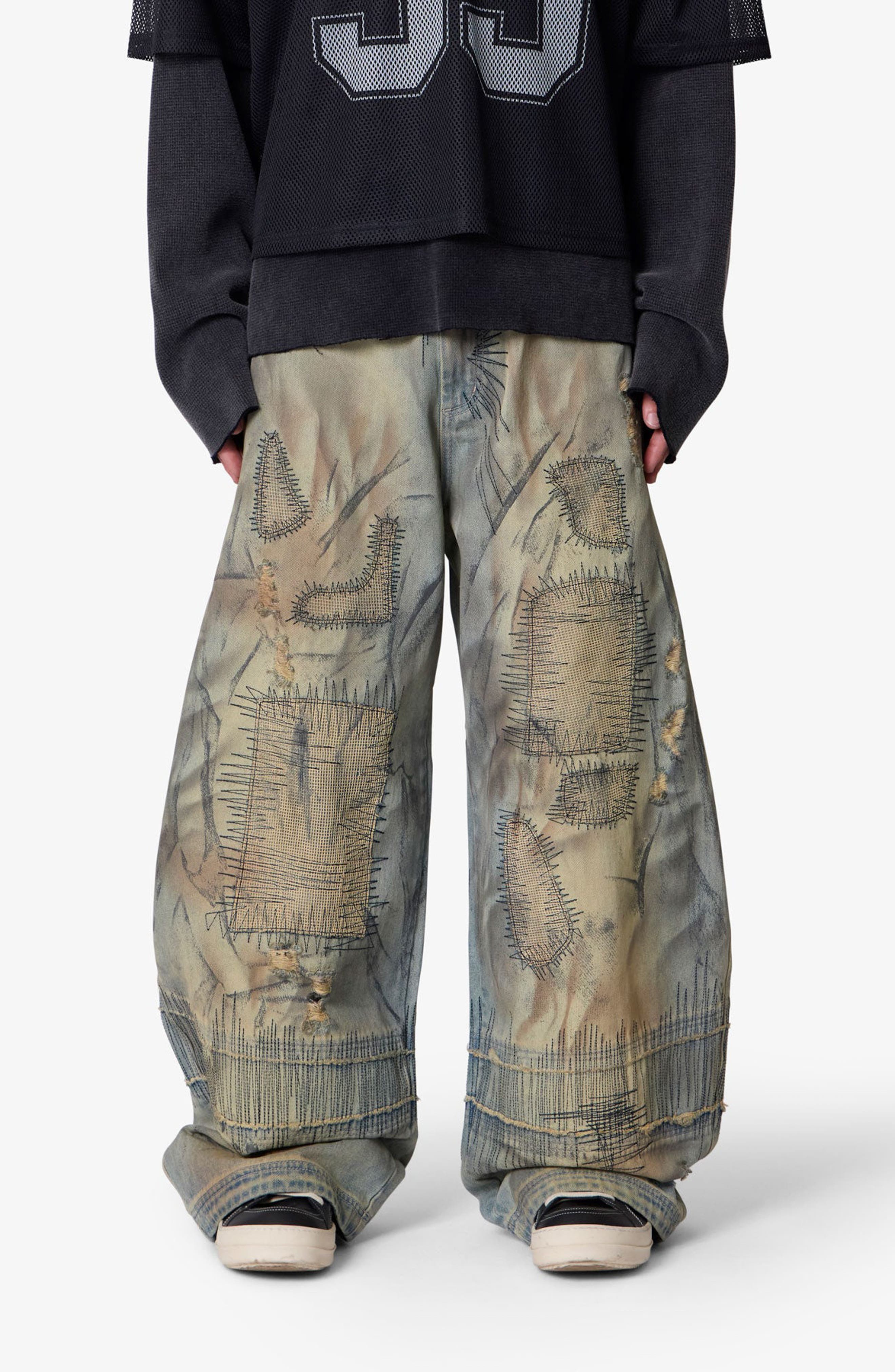 Stitched Barrel Jeans