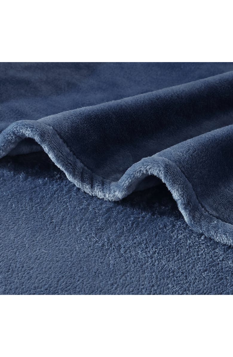 Tommy Bahama Ultrasoft Plush Blanket, Alternate, color, Blue Sea