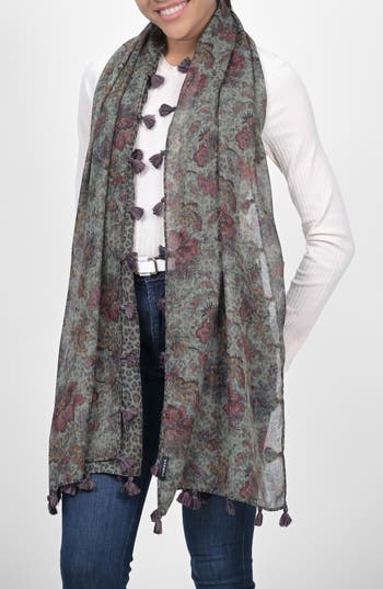 Vismaya Leopard Print Woven Scarf In Gray