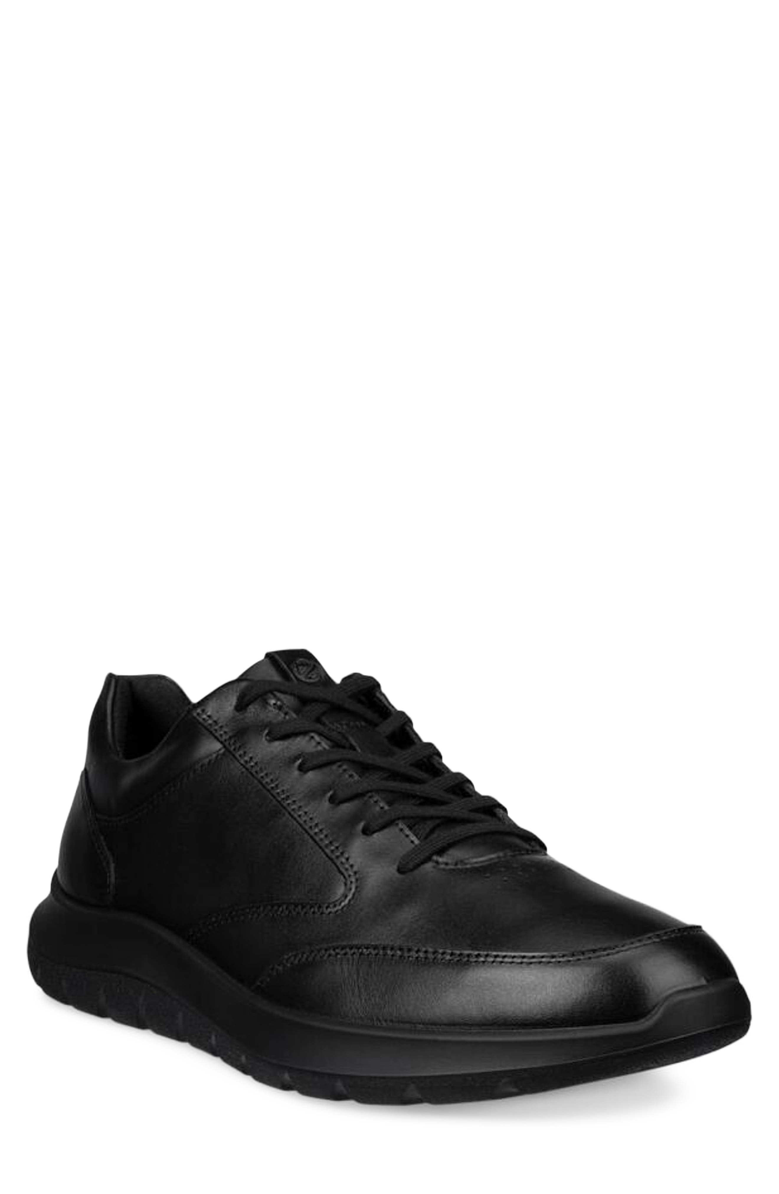 City Stride Sneaker