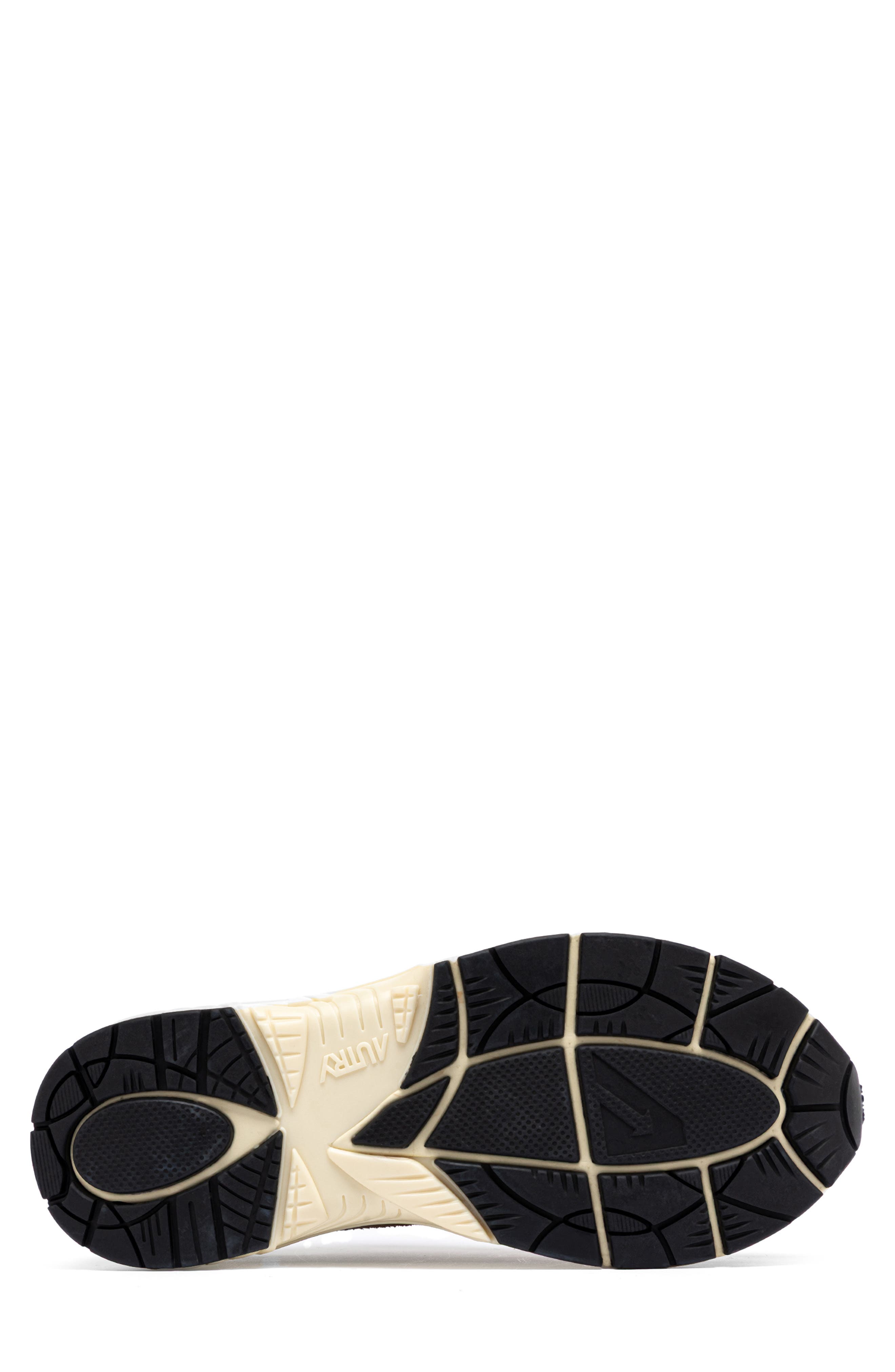 AUTRY Hyperway Low Sneaker, Alternate, color, Brown