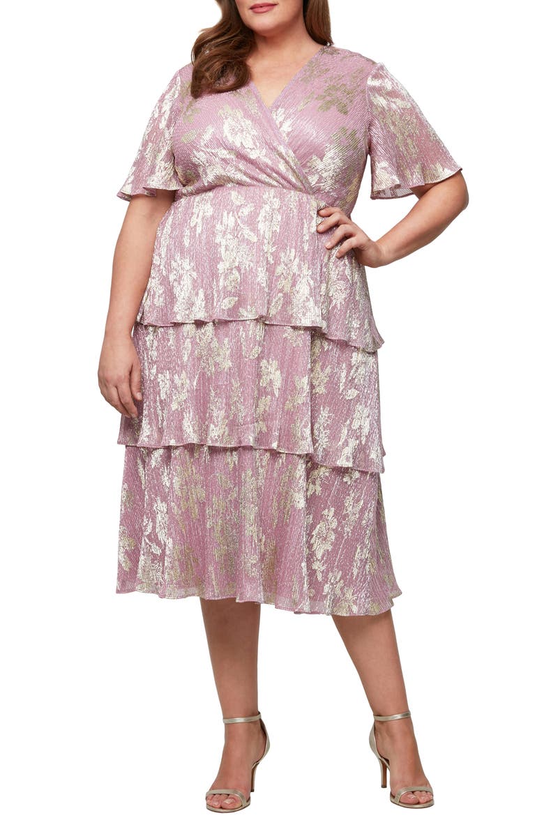 SL FASHIONS Short Sleeve Foil Plissé Tiered Cocktail Dress, Main, color, Blush