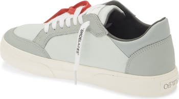 New Low Vulcanized Sneaker