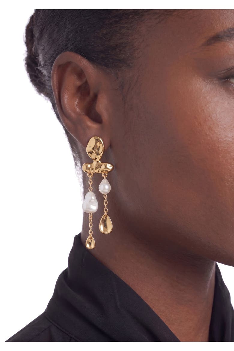 Fariha Pearl Teardrop Earrings, Alternate, color, Gold