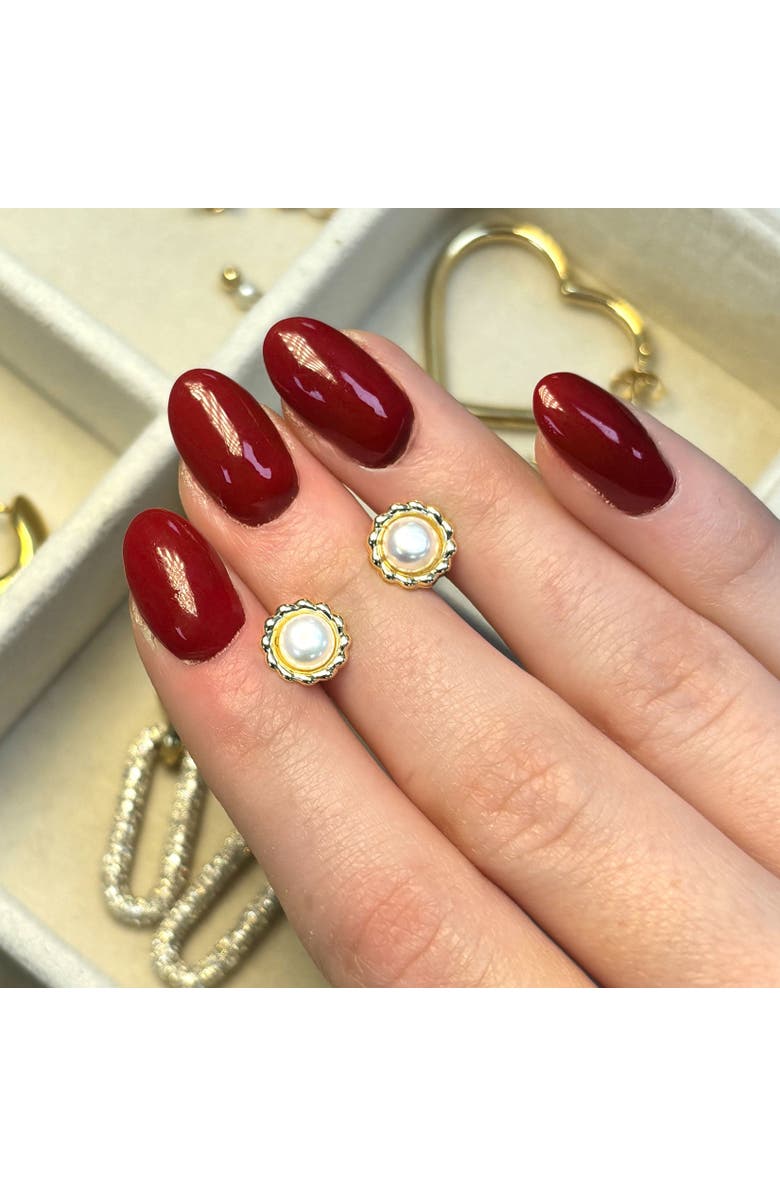 The Lovery Fine Jewelry Pearl Flower Stud Earrings, Alternate, color, Pearl