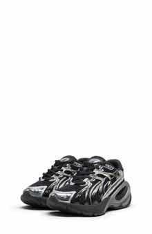 Inverse Dimension Sneaker