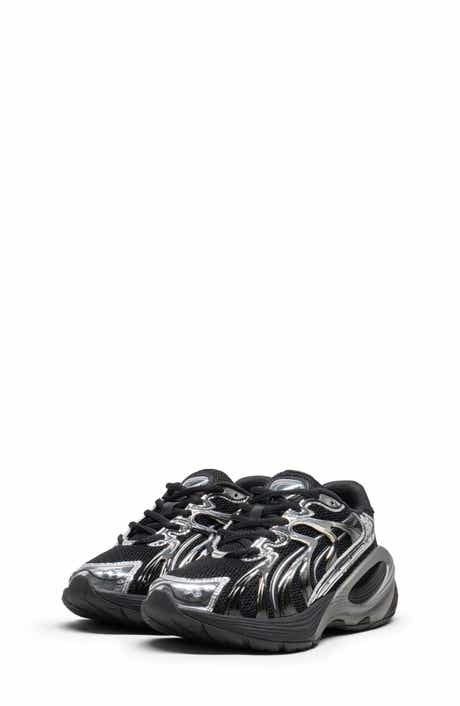 Inverse Dimension Sneaker