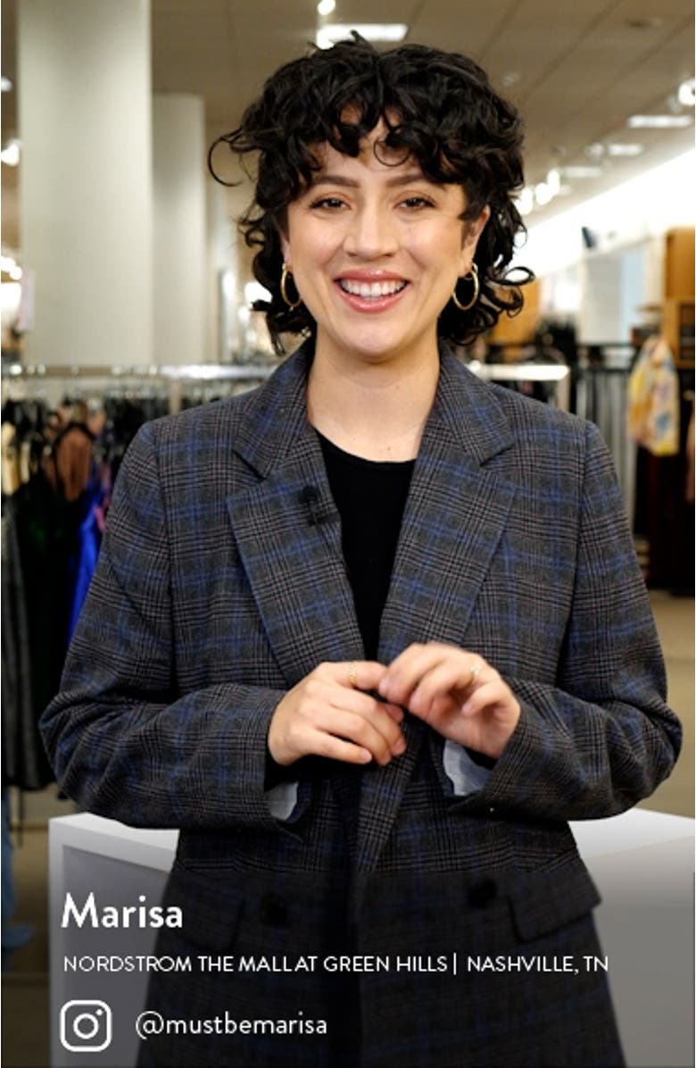 14K Gold Textured Hoop Earrings, sales video thumbnail