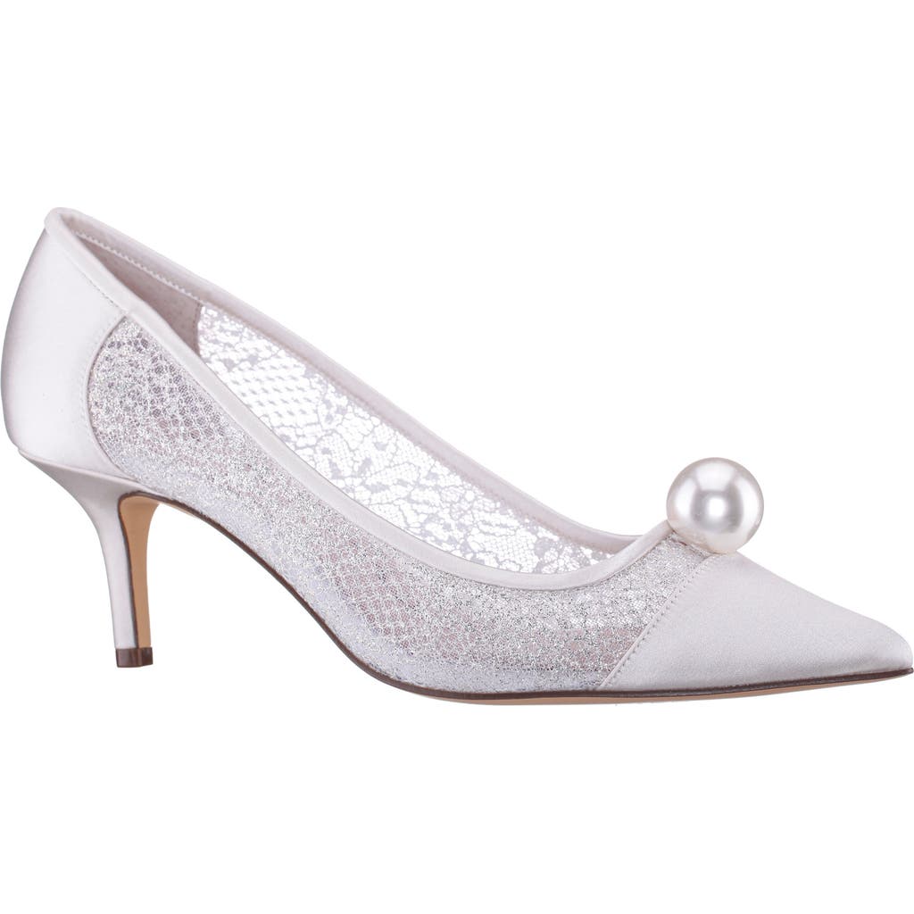 Nina Bence Pointed Cap Toe Pump In White