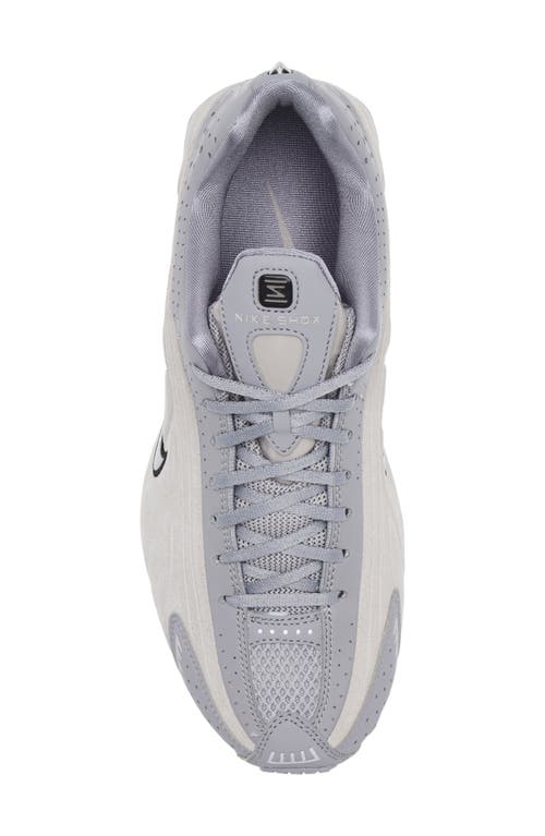 Nike Shox R4 Sneaker In Gray