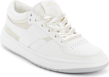 G Move Low Top Sneaker