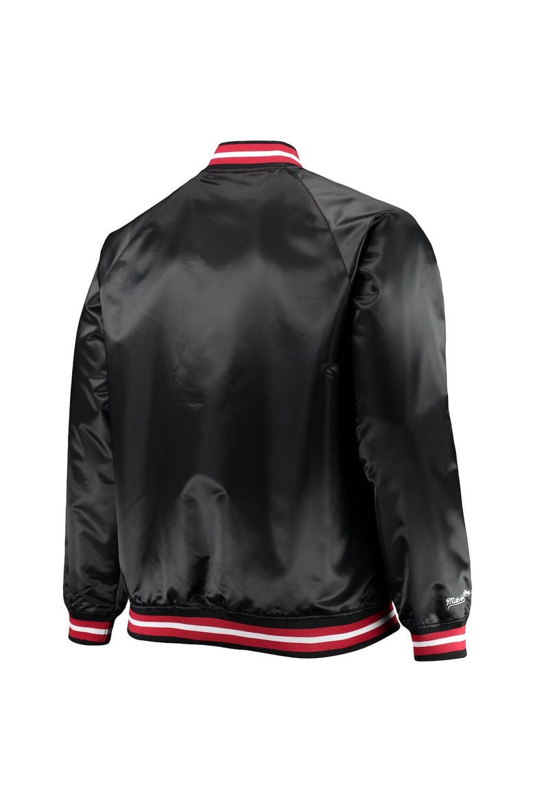 Men's Mitchell & Ness Black Chicago Bulls Big & Tall Hardwood Classics Raglan Satin Full-Snap Jacket, Alternate, color, Black