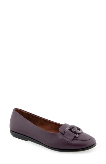 Aerosoles Bell Chain Bit Flat In Purple