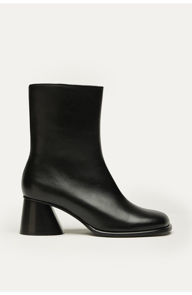 WANT Les Essentiels Holton Smooth Leather Heeled Boots, Main, color, Black