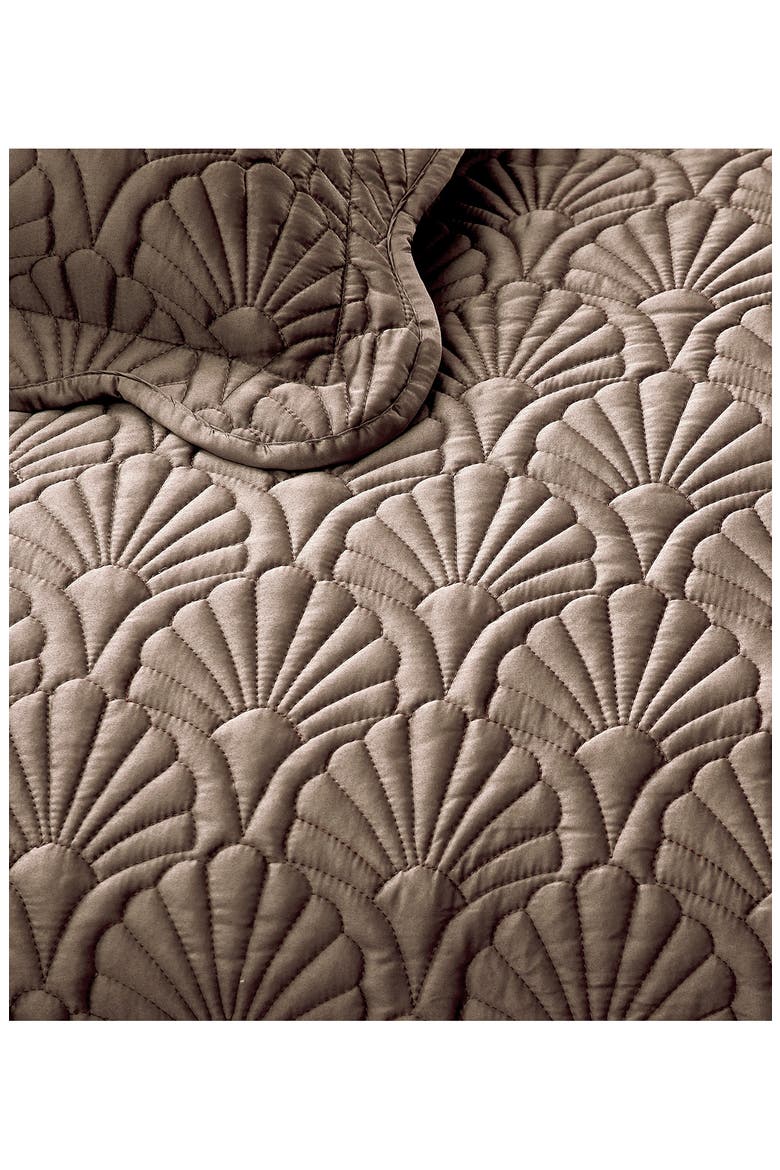 Deco Shells Quilt & Shams Set, Alternate, color, TAN OAK