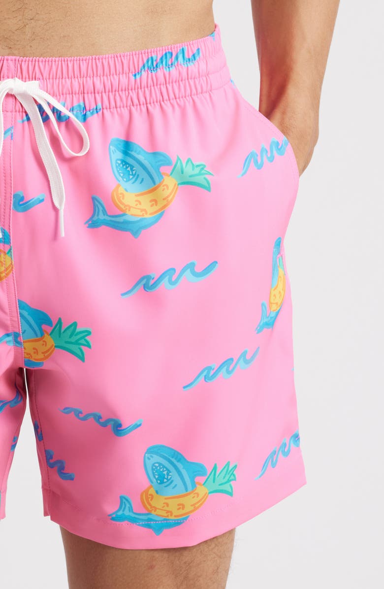 Chubbies Pineapple Floaters Classic Lined 5.5-Inch Swim Trunks, Alternate, color,