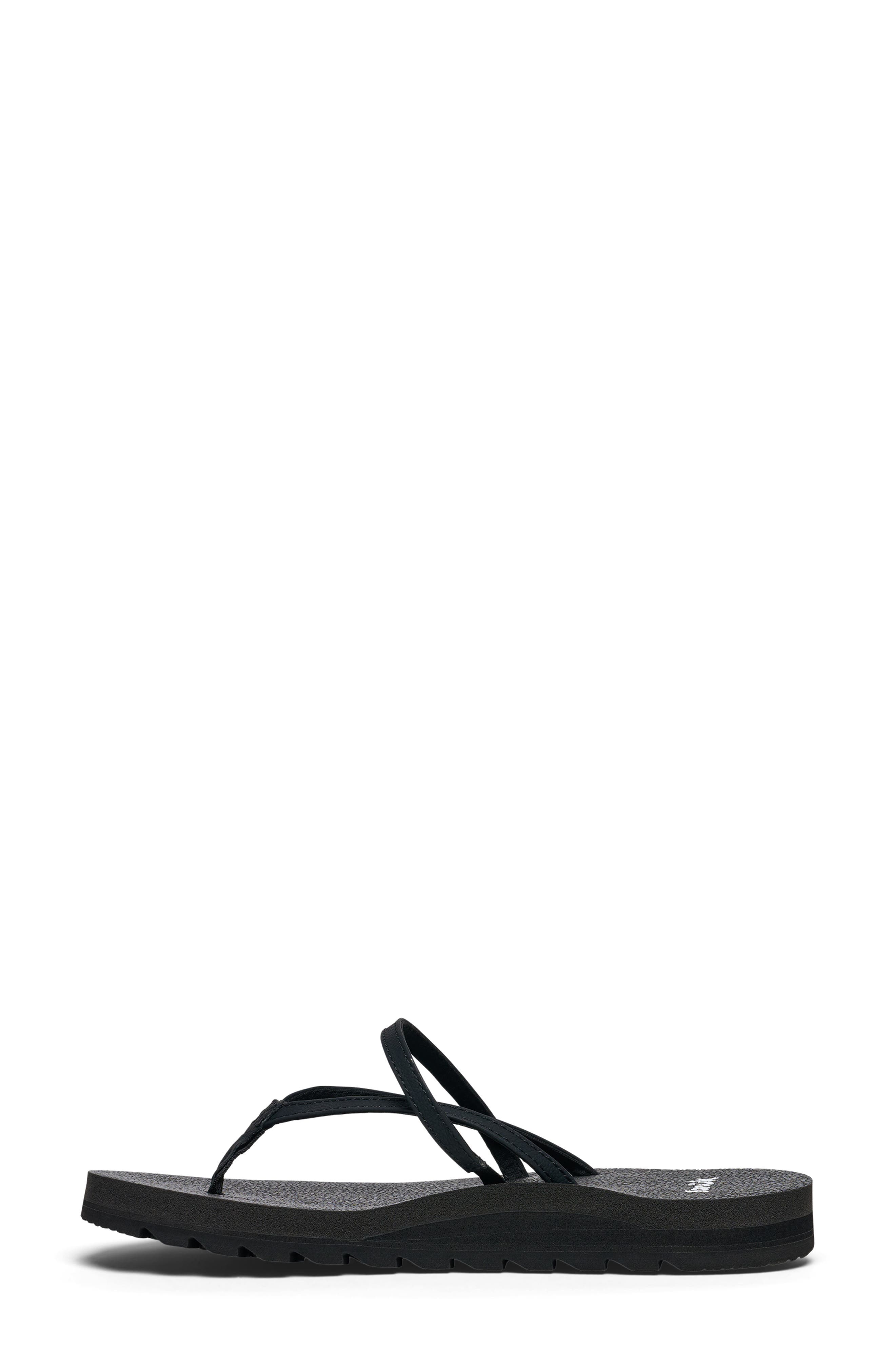 Sanuk Yoga Strappy Sandal, Alternate, color, 